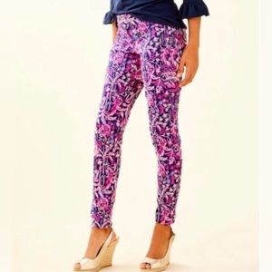 💕 Lilly Pulitzer Kelly Skinny Ankle Pants
Size 8 💕